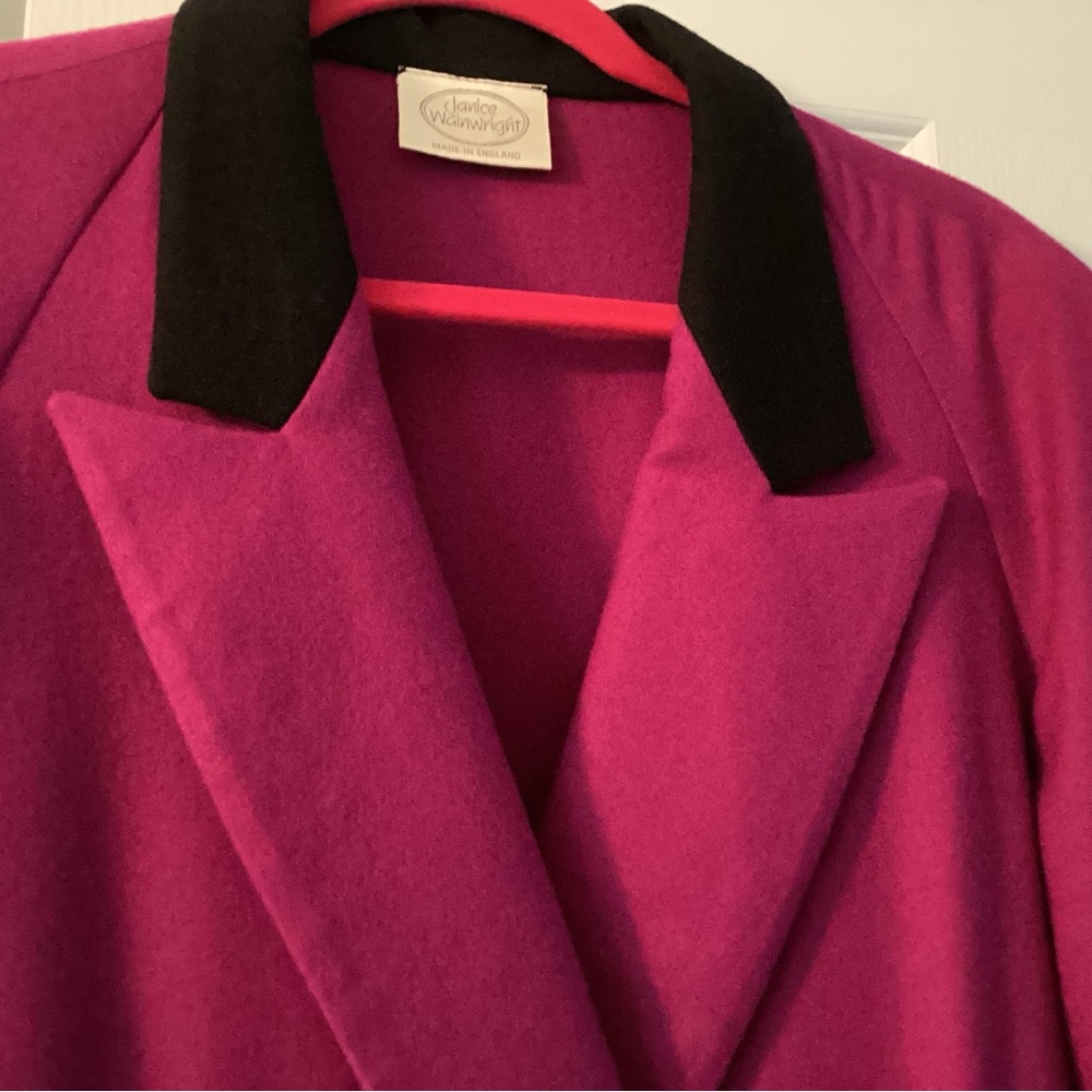 Janice Wainwright pink dress with black collar. Size 10 wool